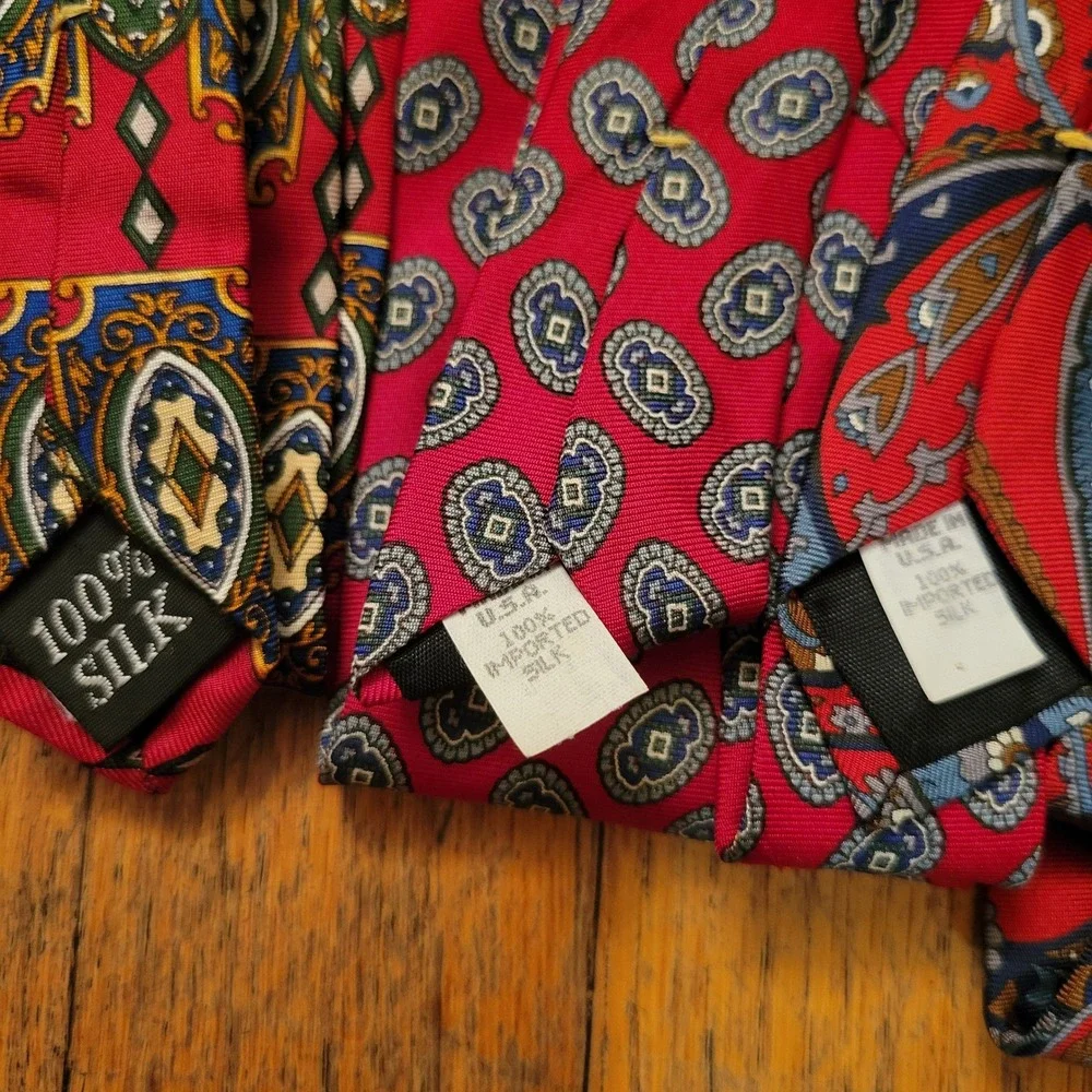 3 Vintage Wembley Power Tie Red Paisley Medallion Silk Geometric Preppy Academia